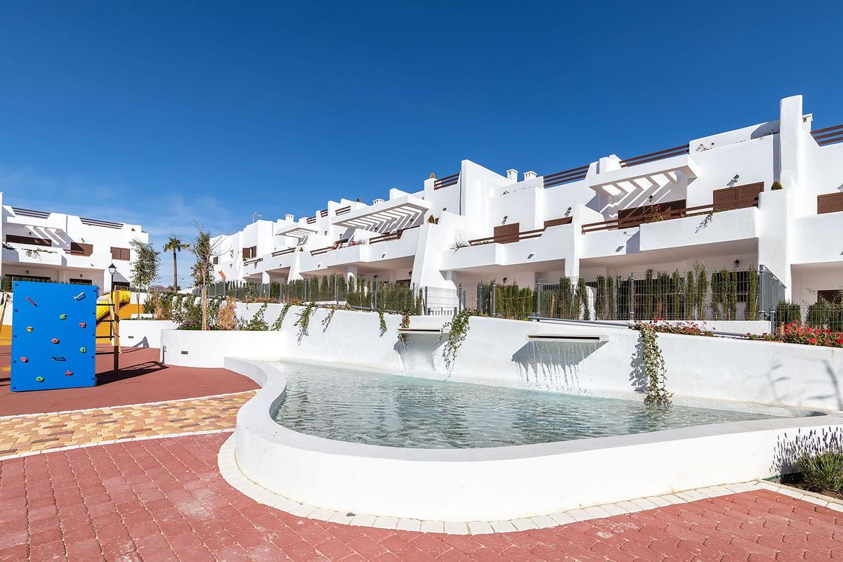 Strand Playa Los Nardos in der Nähe der Apartments
