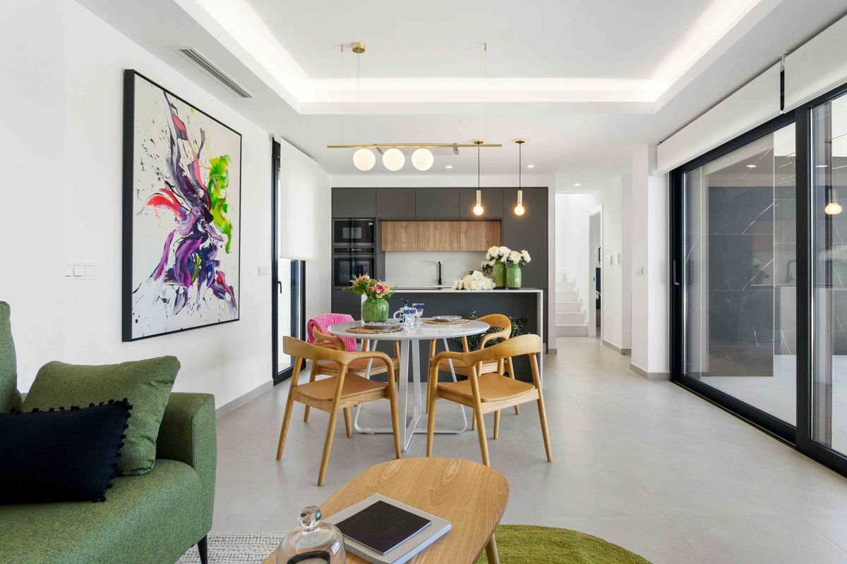 Interieur van een lichte woonkamer in een 3-slaapkamer villa in Rojales.