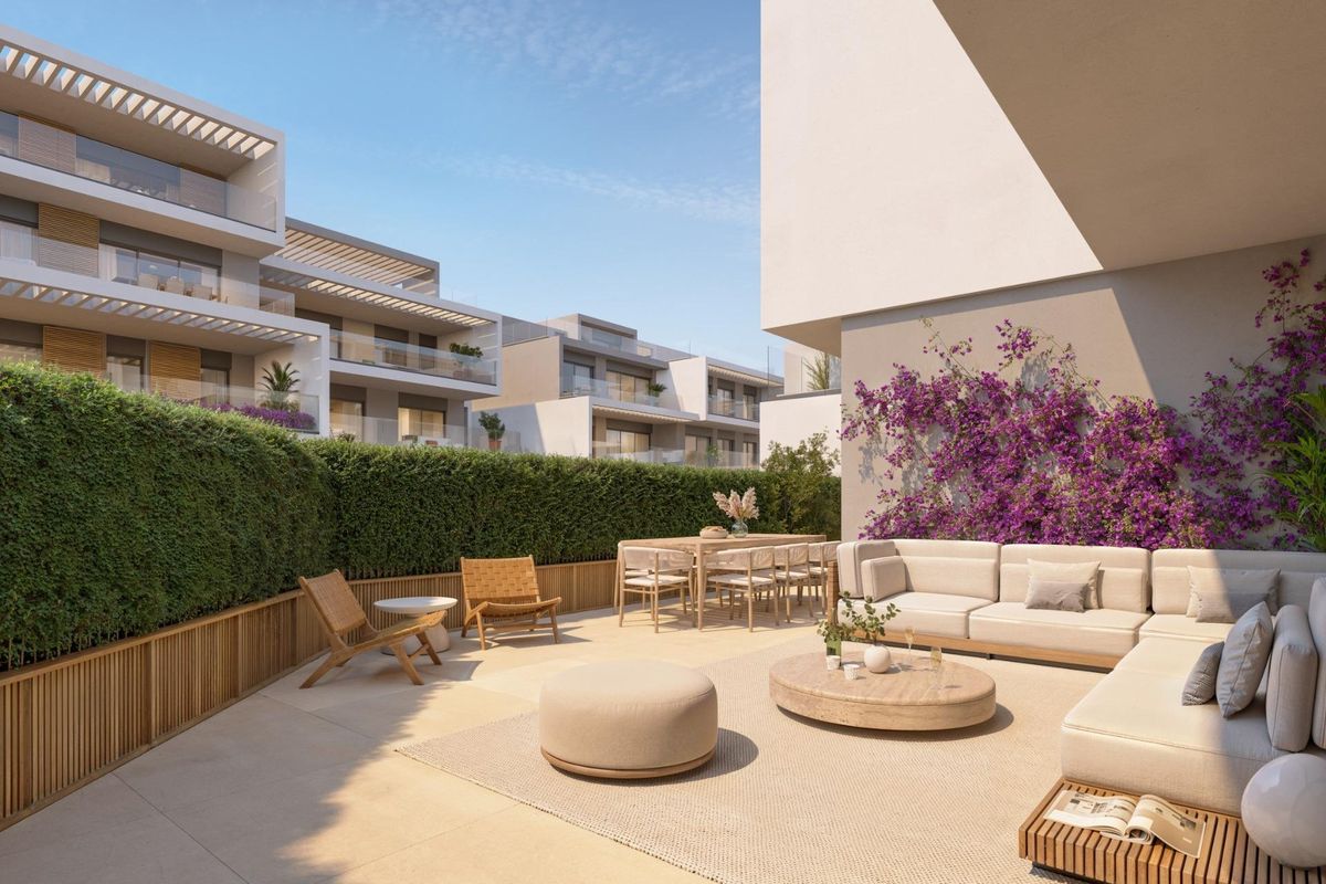 Duplex in Marbella with terrace view