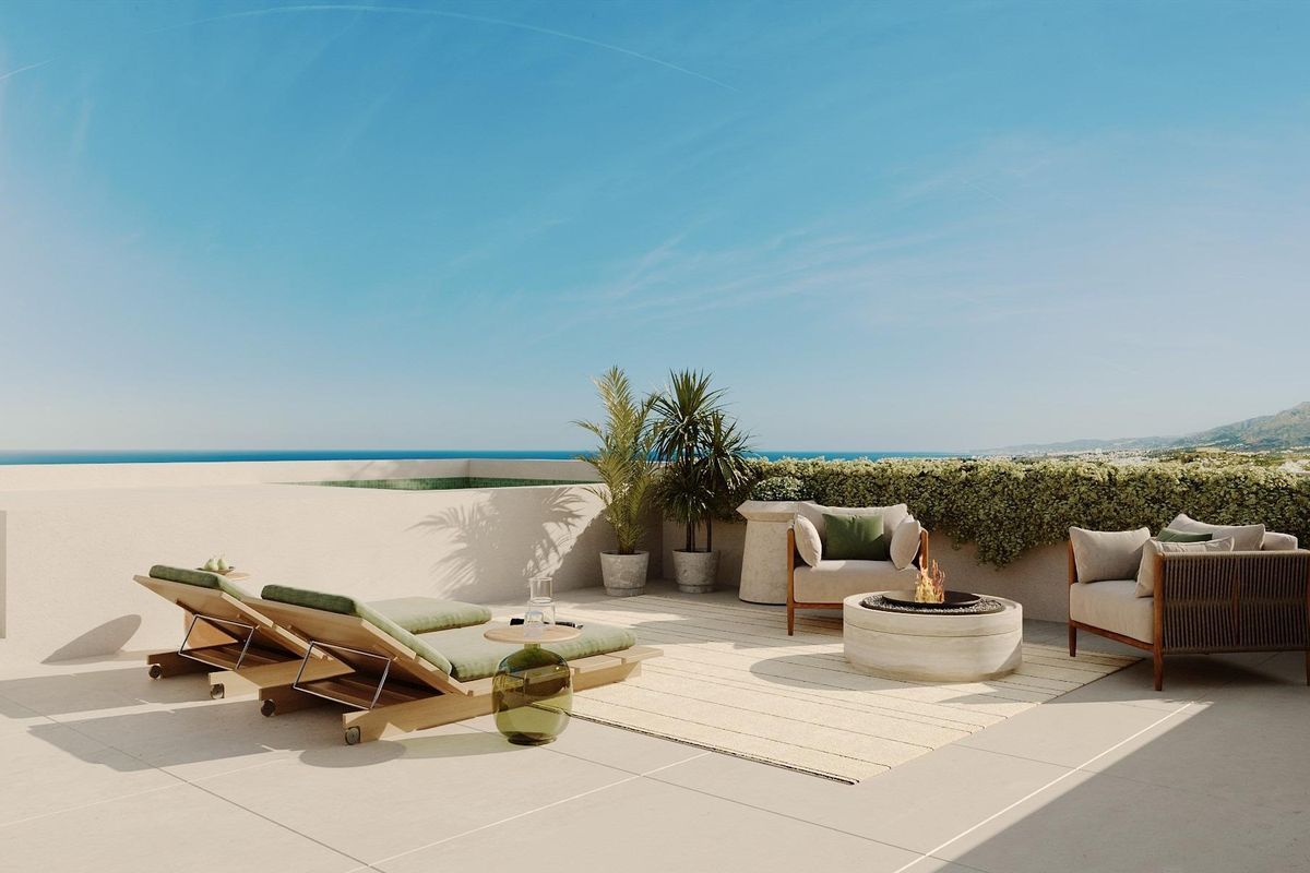 5-Bed Villa Marbella Terrace - Image 12