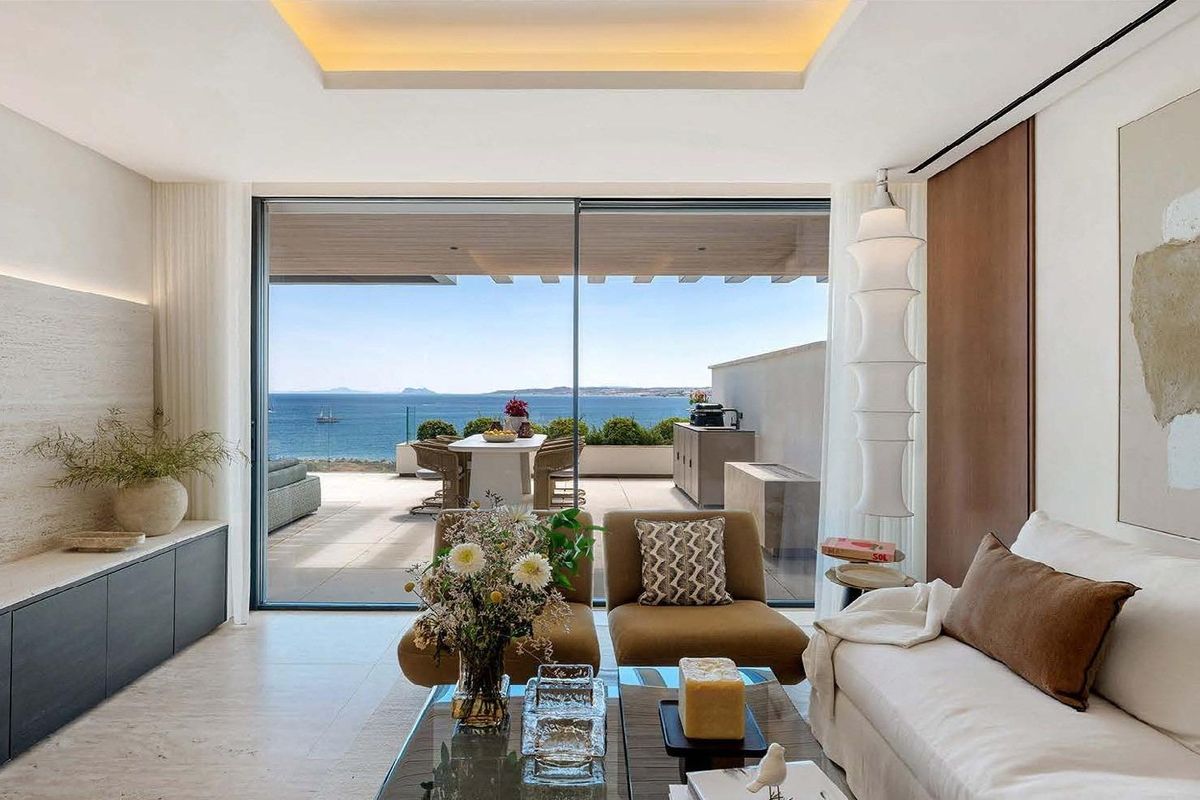 Slaapkamer met uitzicht op de kustlijn van Estepona