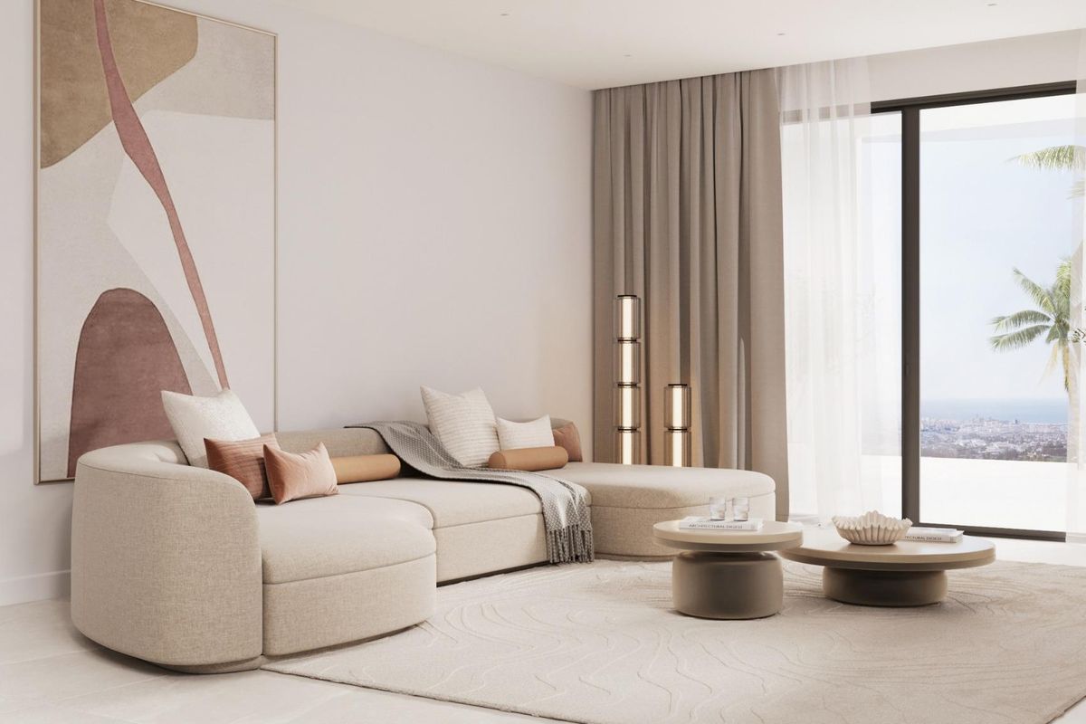 Gezellige woonkamer in het 3-slaapkamer appartement in Estepona, met moderne inrichting en grote ramen.