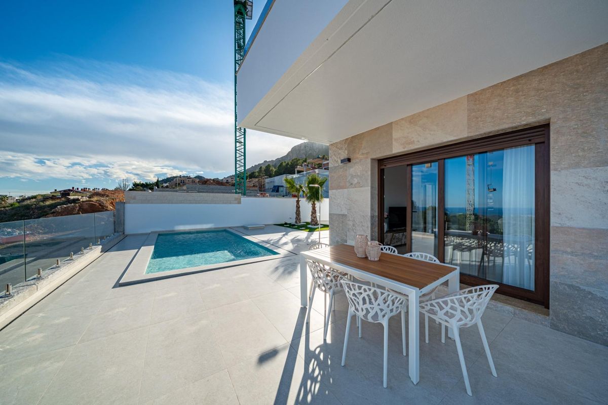 Prachtige nieuwbouw villa's in Polop met uitzicht op zee