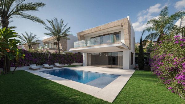 Moderne villa met 5 slaapkamers en zwembad in Estepona, met weelderig groen.