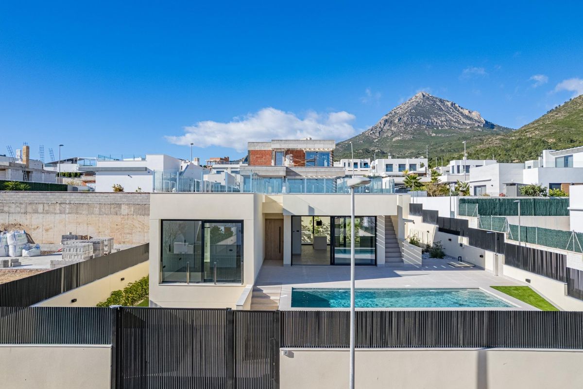 Polop villa met panoramisch uitzicht