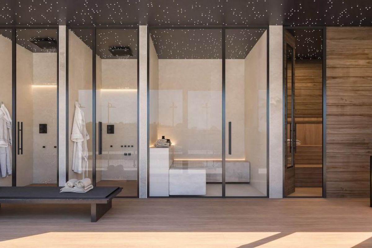 Luxueuze penthouse terras met moderne afwerking en weelderig groen in Manilva, Costa del Sol, Spanje.