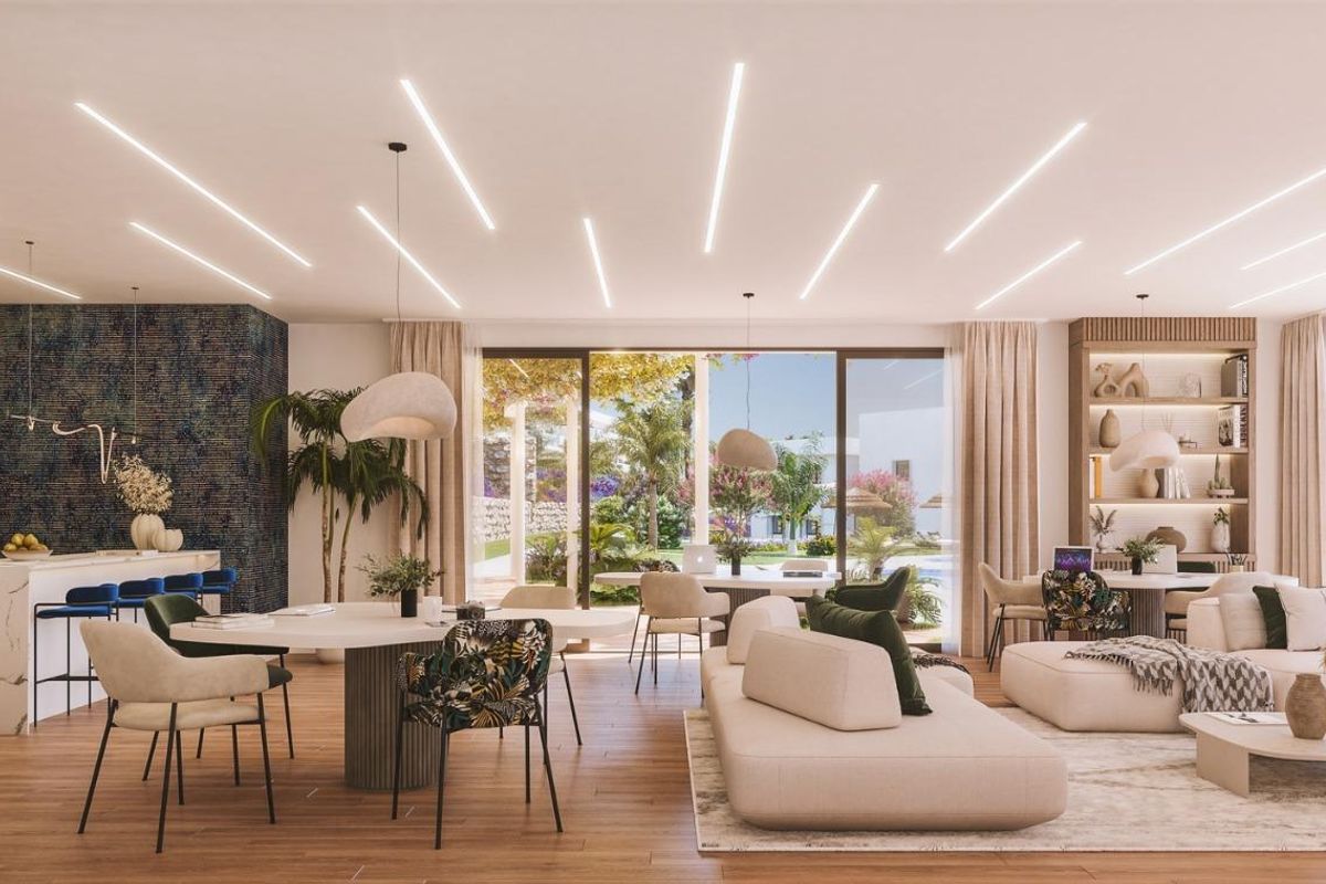 Open woonruimte met keuken en een elegant ontwerp in een 3-slaapkamer appartement in Casares.