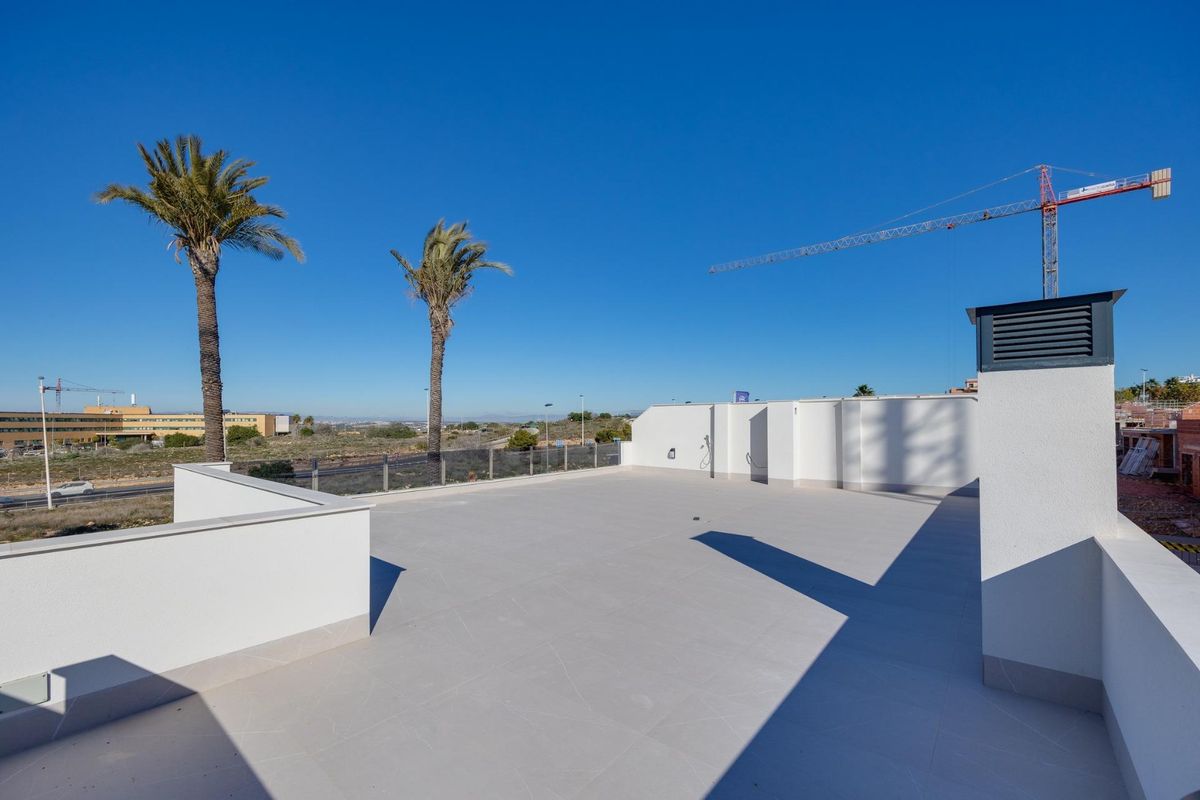 3-Bedroom Villa in Torrevieja