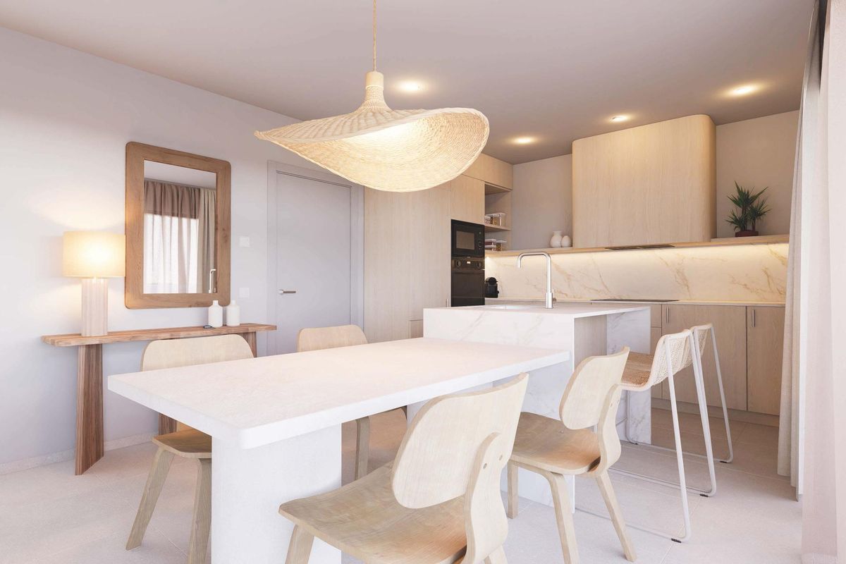 3-Bed Apartment Torrevieja Beach - Image 9