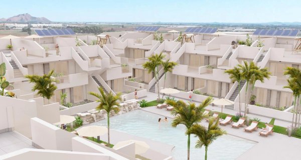 Luchtfoto van de bungalows en het zwembad in Torre Pacheco, Costa Calida, met palmbomen.