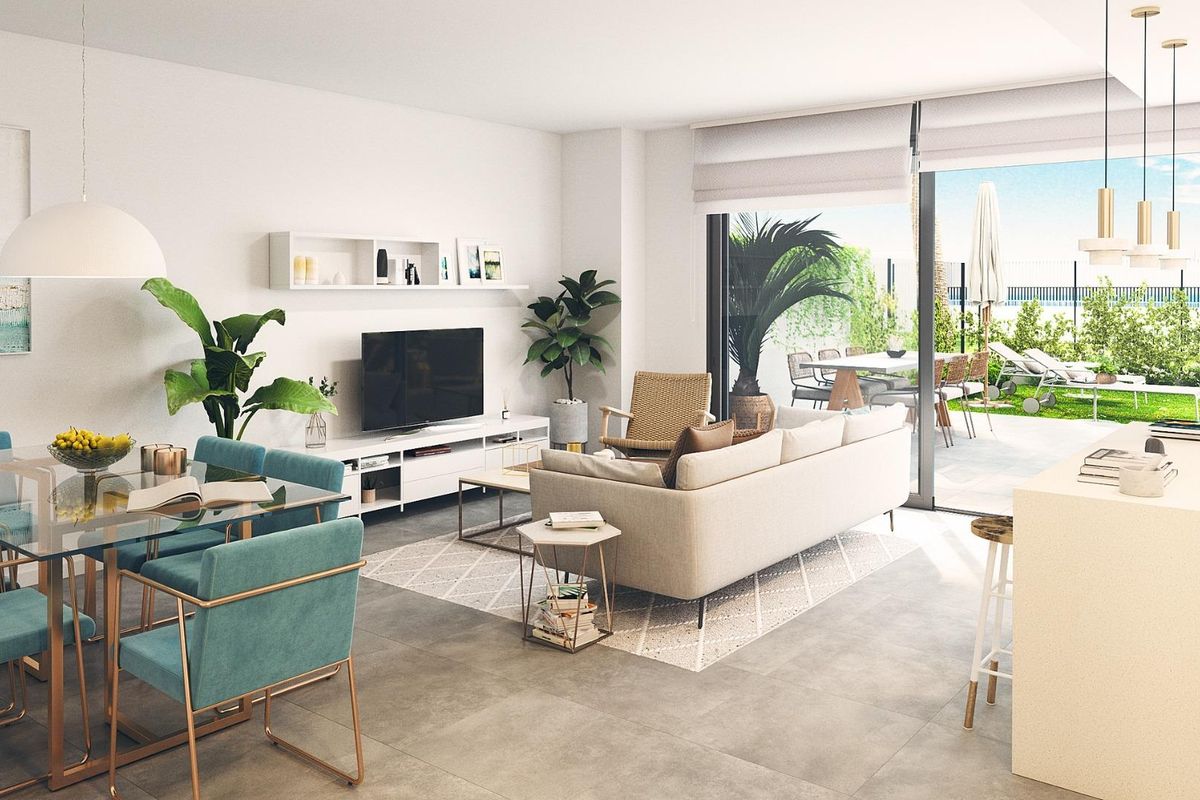 Woonruimte van het appartement met 2 slaapkamers, met moderne inrichting in Torremolinos, Costa del Sol.
