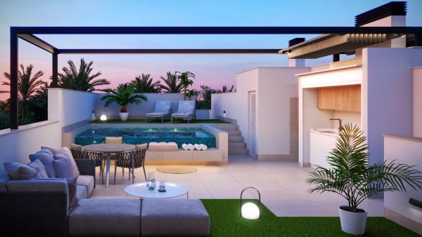 Rooftop terrace with pool and seating in Pilar de La Horadada, a spacious 3-bed bungalow in Costa Blanca South.