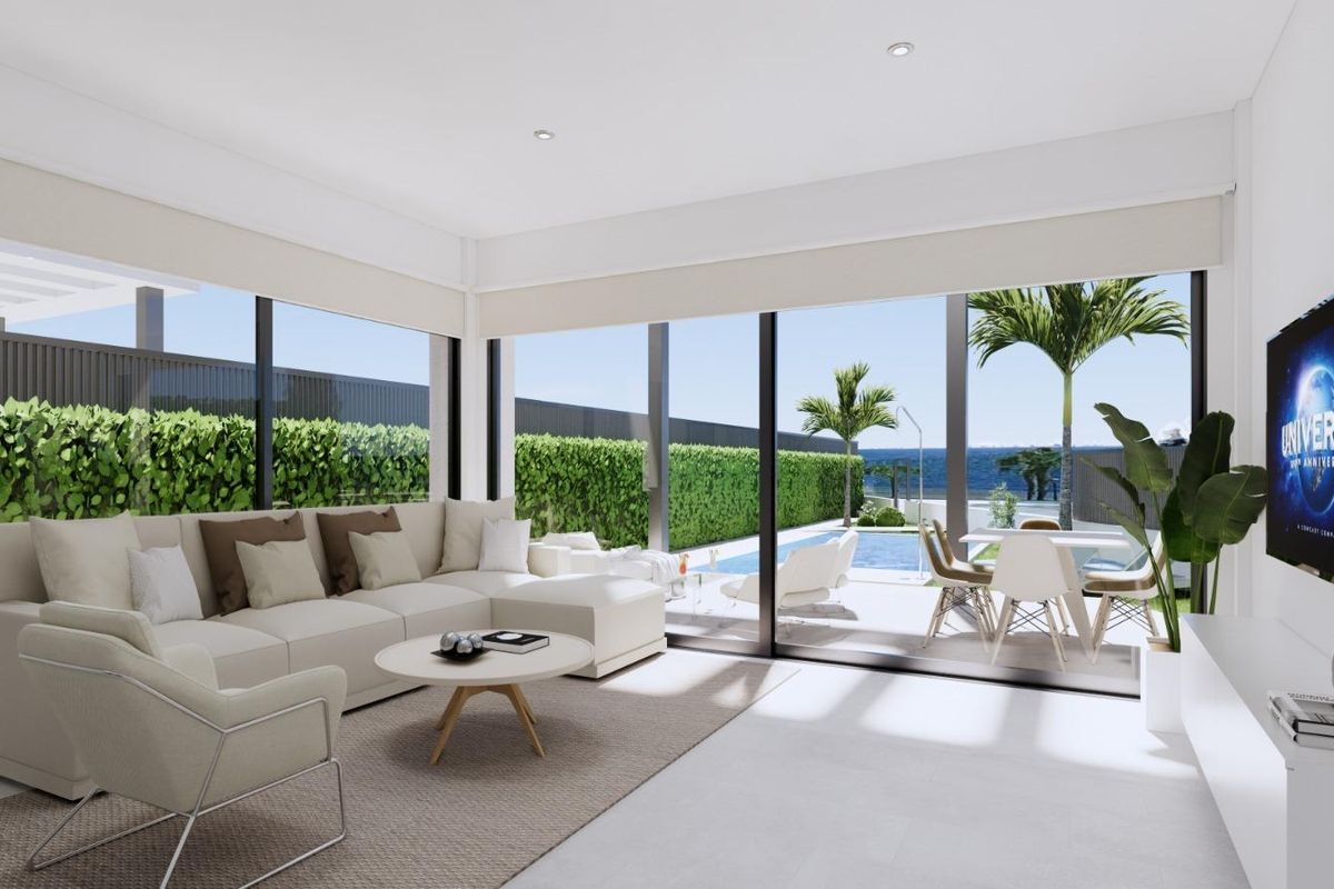 Heldere woonkamer met zeezicht in een 3-slaapkamer villa, Los Alcazares, Costa Calida, Spanje.