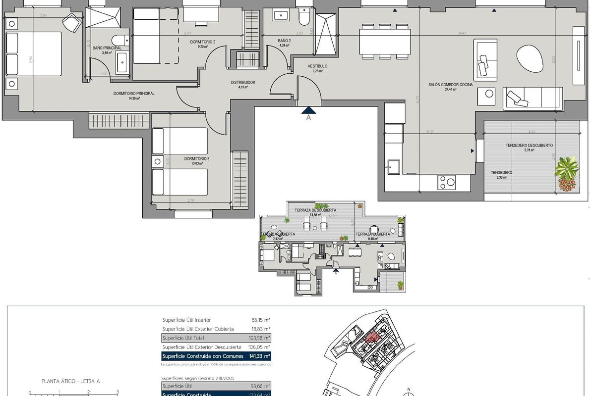 Gedetailleerde plattegrond van een 3-slaapkamer penthouse in Manilva, Costa del Sol, met ruim ontwerp.