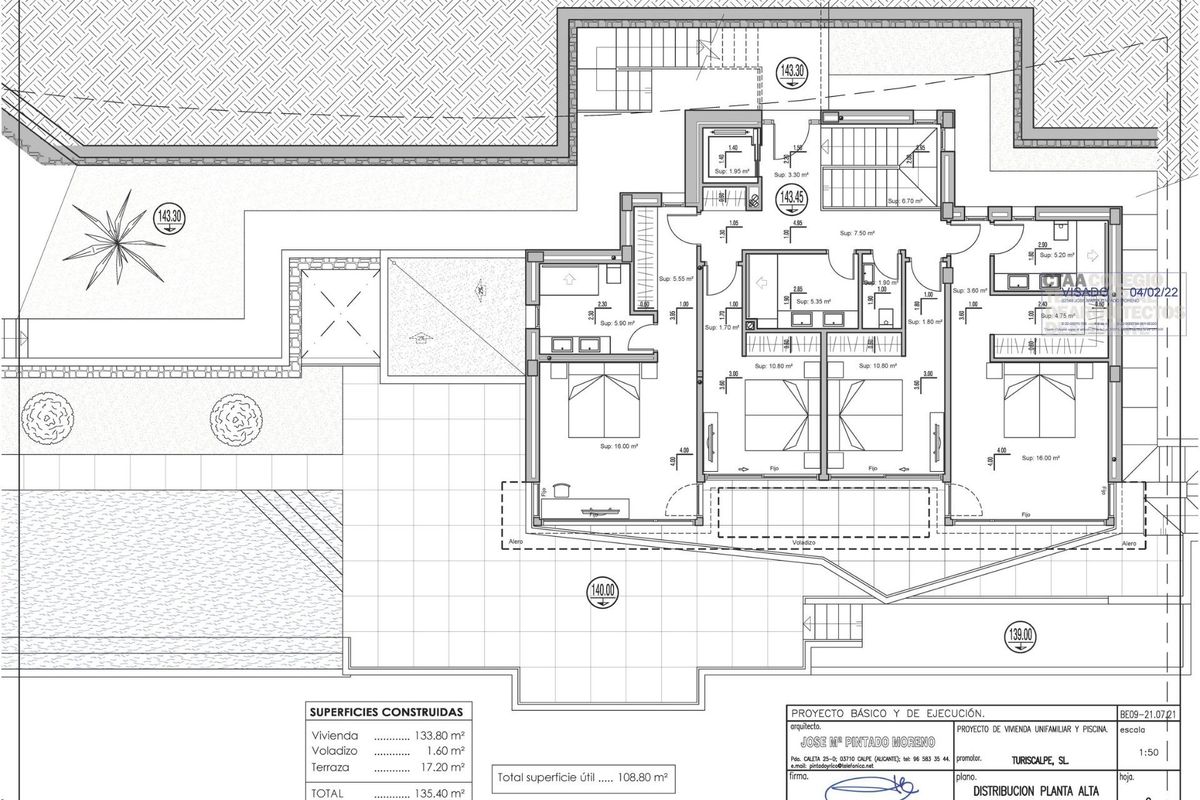 Gedetailleerde plattegrond die de slaapkamers en woonruimtes van de villa in Benissa toont.