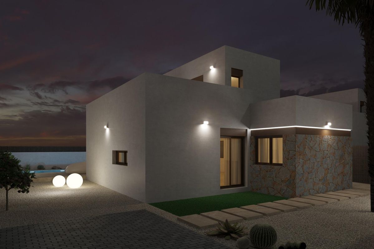 Nachtperspectief van de villa in Algorfa, Costa Blanca Zuid, met nadruk op moderne architectuur.