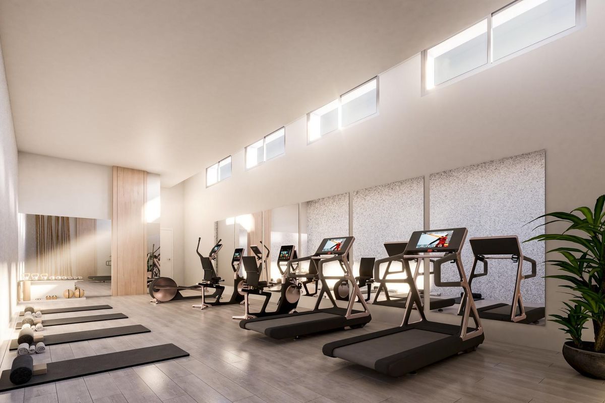 Lift access in Benalmádena urbanisation