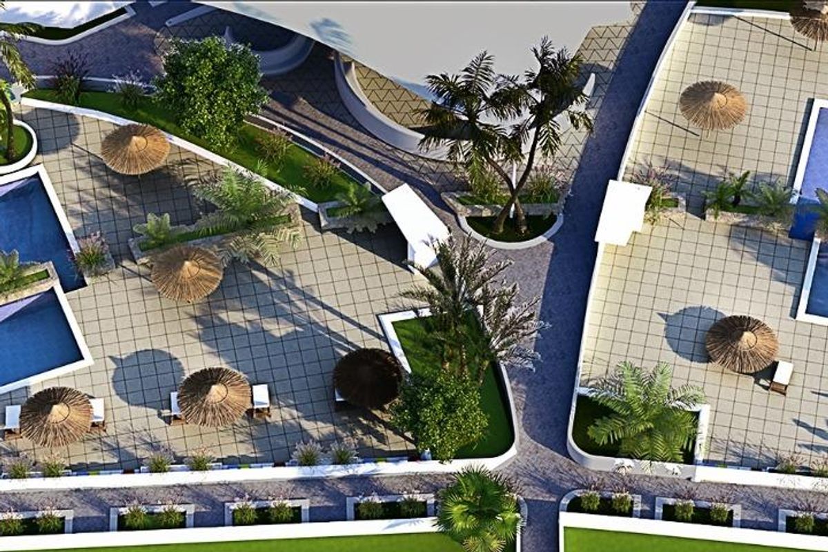 Luchtfoto van het luxe resort, met meerdere zwembaden en aangelegde tuinen in Pilar de La Horadada.