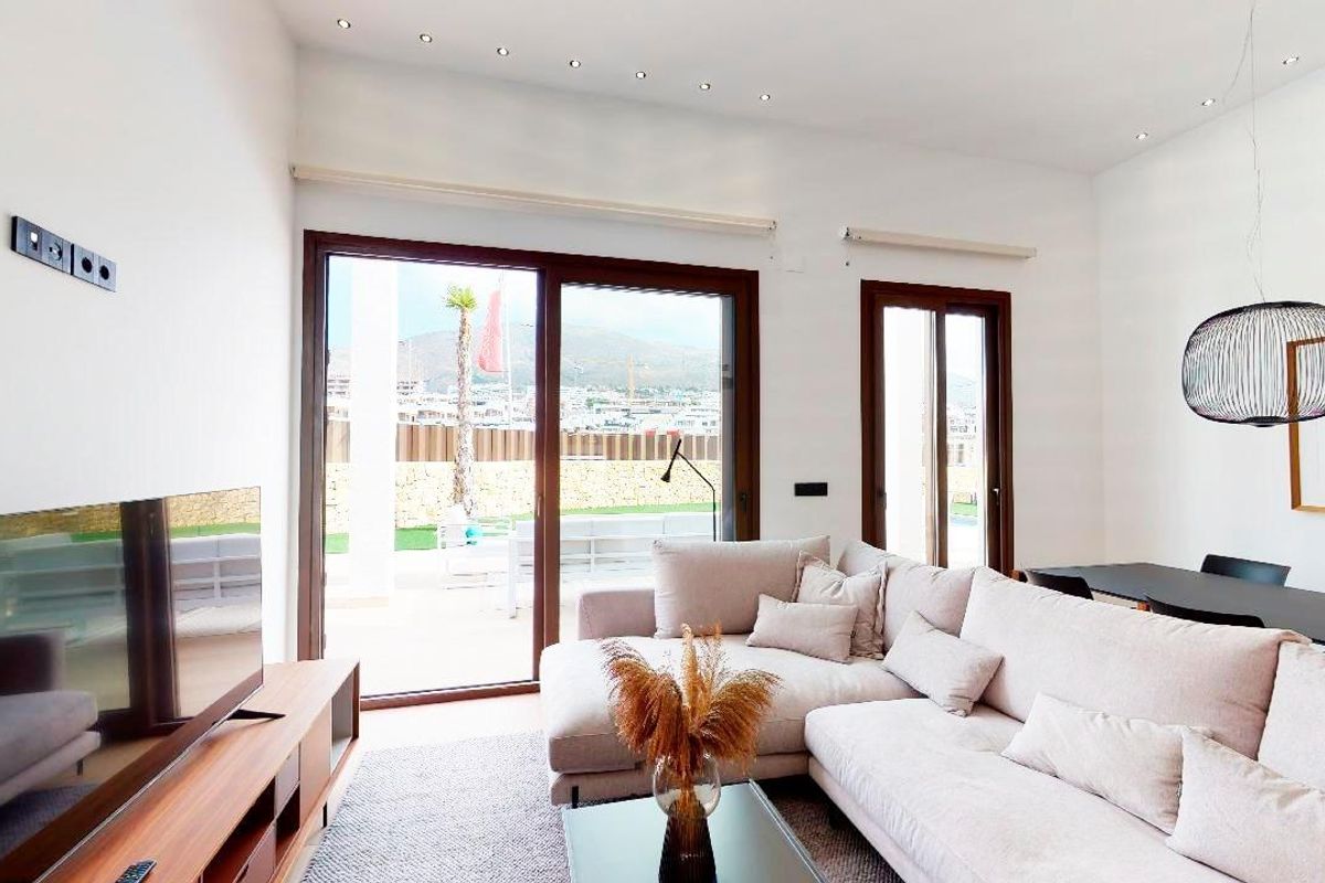 VILLA'S MET UITZICHT OP ZEE IN FINESTRAT !!!