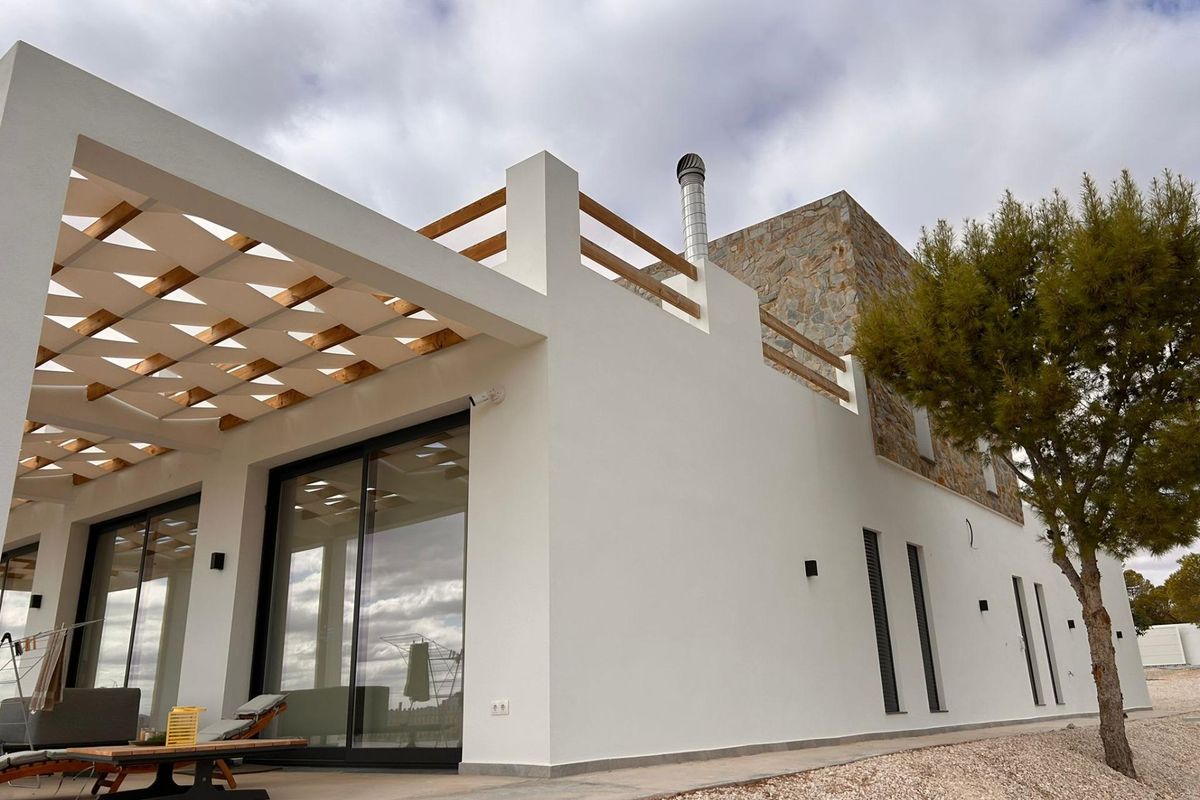 4-bedroom villa in Pinoso with private pool