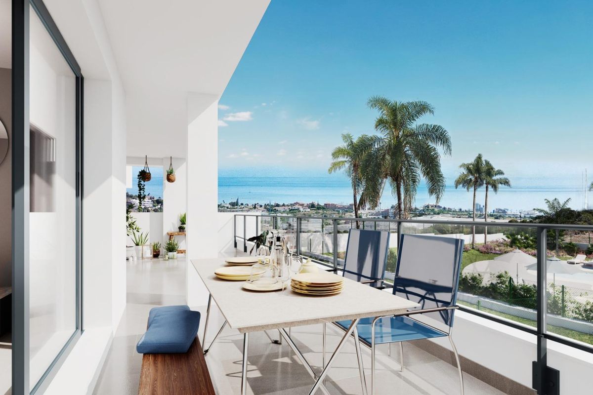 Apartment in Estepona with sea views