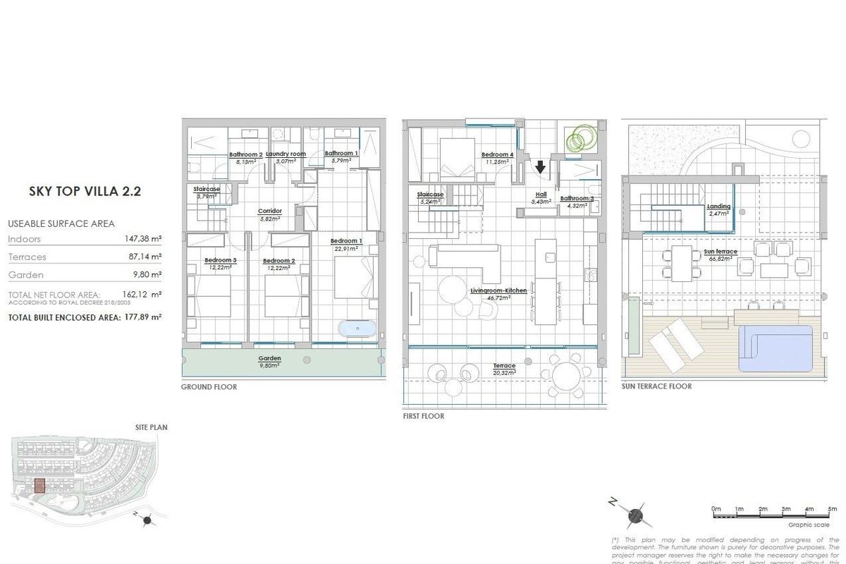 Gedetailleerde plattegrond van een twee-verdiepingen tellende townhouse, die indeling en kamers toont in Fuengirola, Costa del Sol.