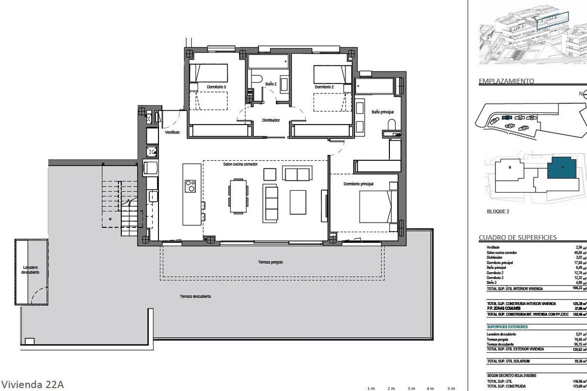 Plattegrond van een indeling van een 3-slaapkamer penthouse, met woonruimtes en een buitenteras in Marbella.
