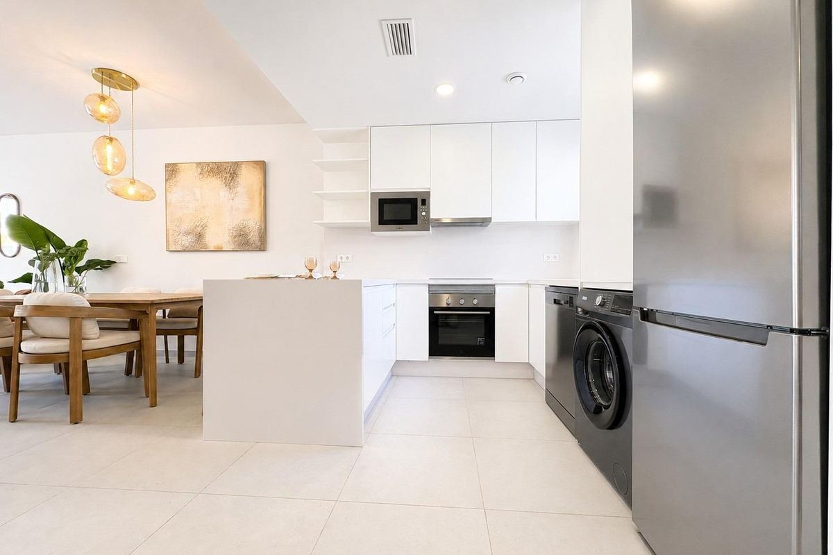 Nieuwbouwwoningen: instapklare rijhuizen en halfvrijstaande villa’s in het Altaona Golf Resort, Murcia