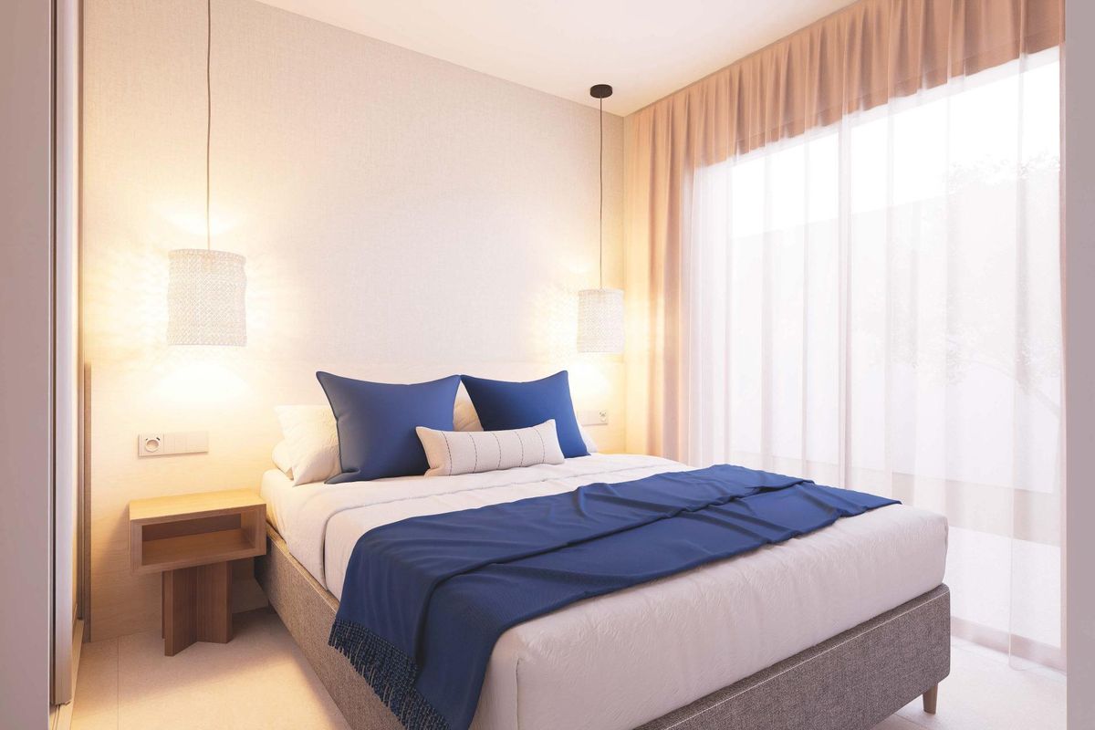 3-Bed Apartment Torrevieja Beach - Image 18