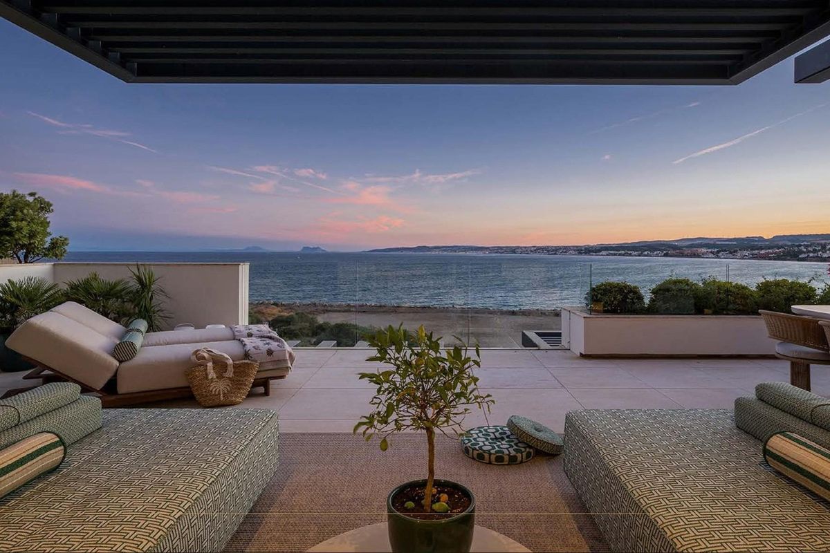 Estepona penthouse met design interieur