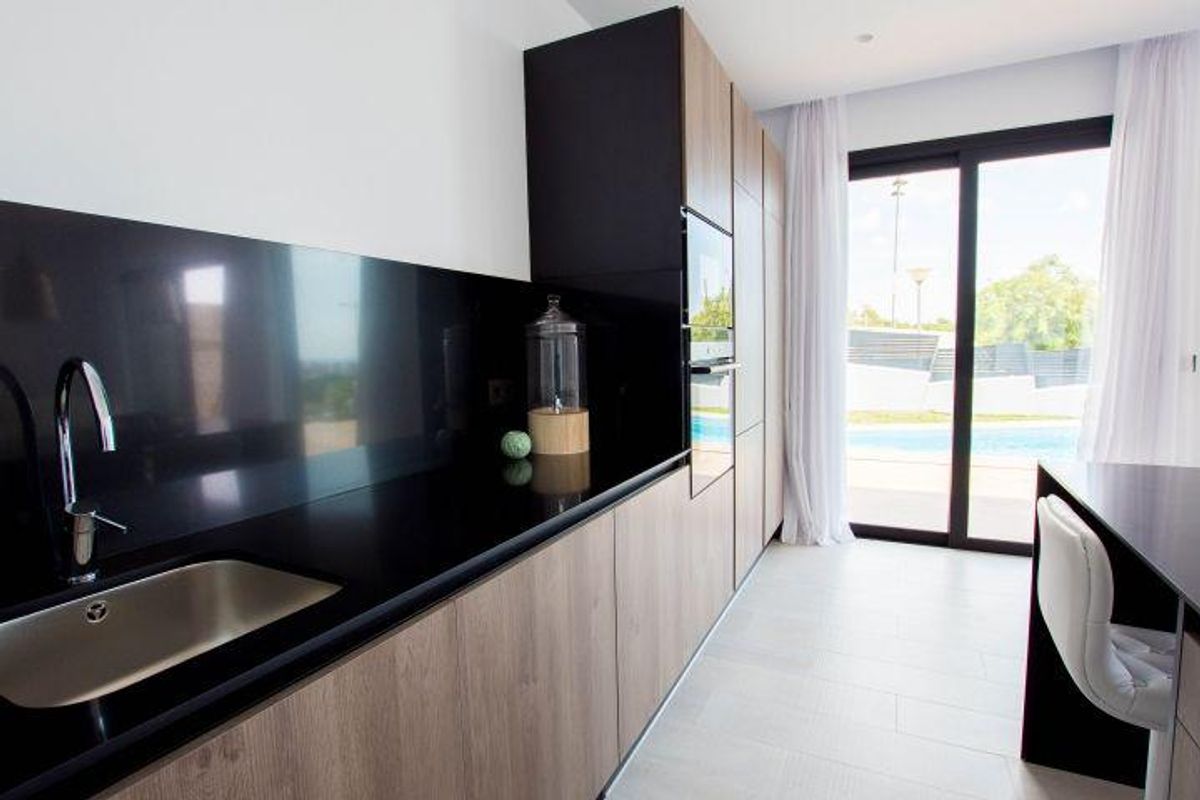 Moderne villa met zwembad in Finestrat