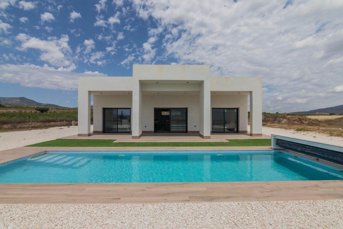 Modern 3-bed villa with pool in Pinoso, Costa Blanca South, featuring a spacious outdoor area.
