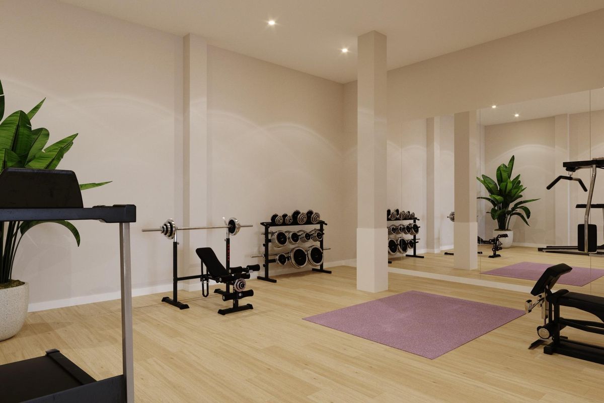 Goed uitgeruste fitnessruimte in de kelder van een 2-slaapkamer appartementencomplex, Algorfa, Costa Blanca Zuid.