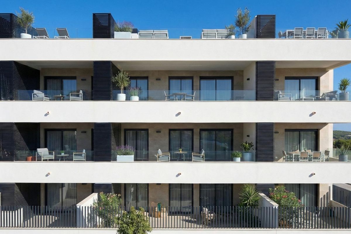 Modern apartment exterior in Benijofar
