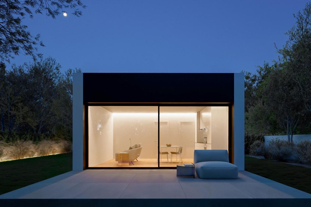 Communal pool area in Alfas del Pi
