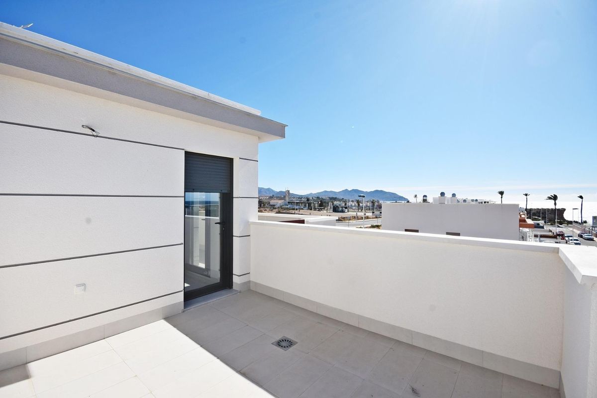 3-Bed Villa Puerto de Mazarron Sea Views - Image 6
