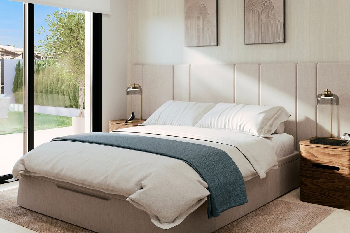 Moderne keuken met hoogwaardige apparatuur