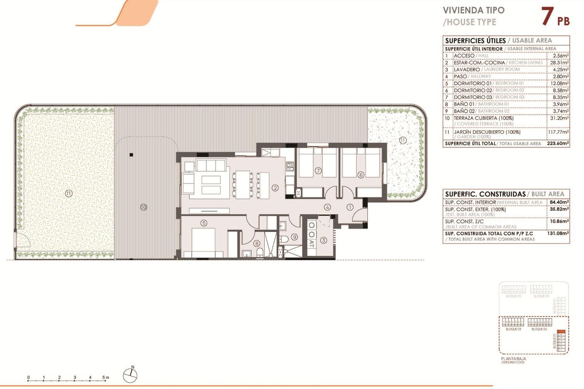 Plattegrondindeling van een appartement op de begane grond met 3 slaapkamers in Torrevieja, ideaal voor gezinnen.