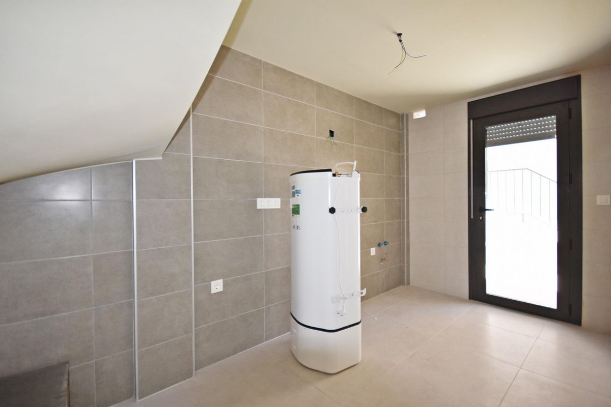 3-Bed Villa Puerto de Mazarron Sea Views - Image 16