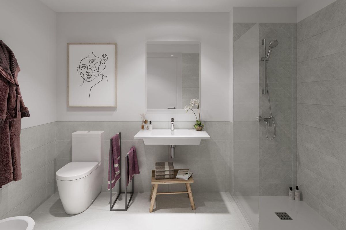 Moderne badkamer met een strakke afwerking, gelegen in Estepona, Costa del Sol.