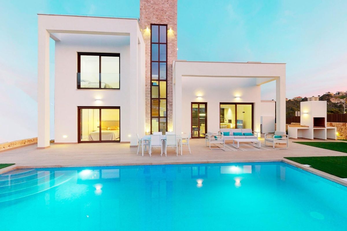 VILLA'S MET UITZICHT OP ZEE IN FINESTRAT !!!