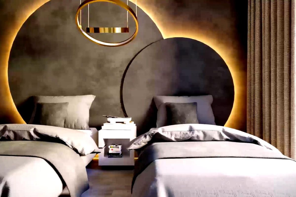 Moderne slaapkamer met twee eenpersoonsbedden en stijlvolle inrichting in een appartement op de begane grond in Torrevieja.