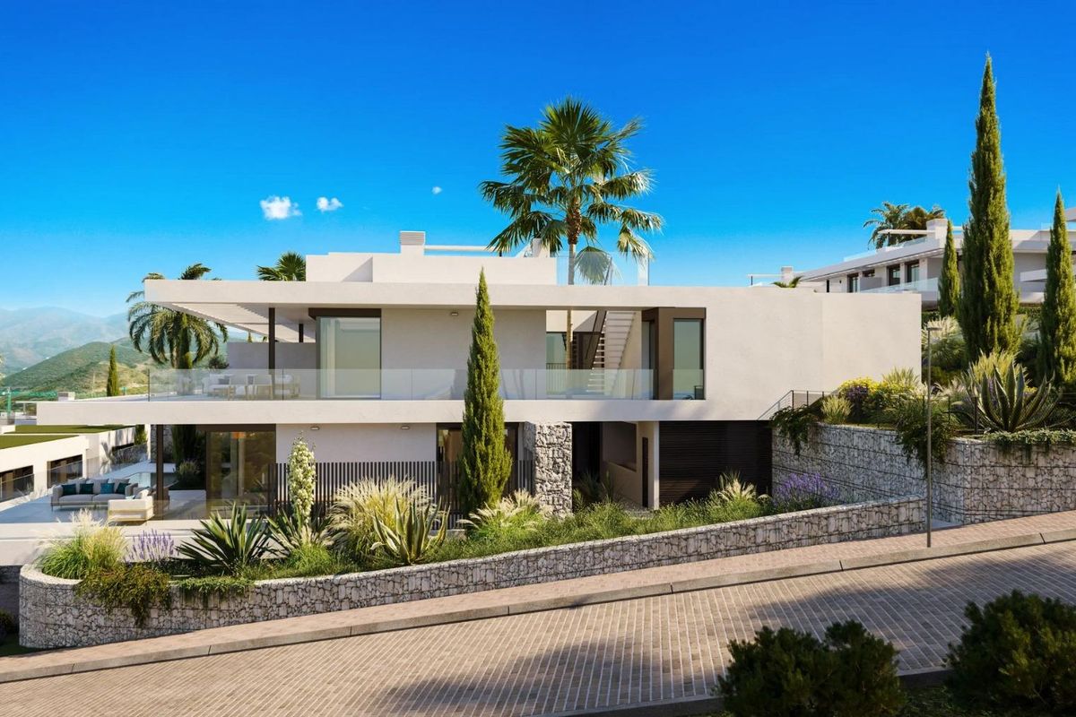 Nieuwbouwwoningen in Marbella Oost met uitzicht op zee en de golfbaan