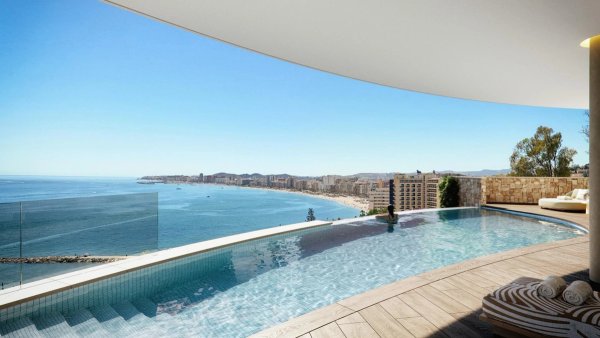 Penthouse in Fuengirola met zeezicht vanaf terras