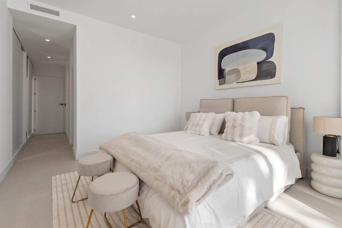 5-Slaapkamer Duplex Estepona Zwembad - Afbeelding 15