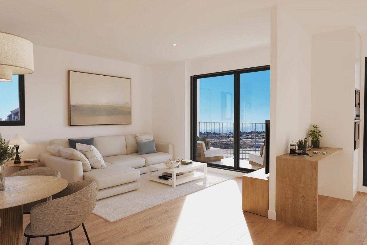 Heldere en luchtige woonruimte in een 4-slaapkamer penthouse appartement in Alicante, Costa Blanca Zuid, Spanje.
