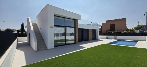 NIEUWBOUW VILLA'S IN CONDADO DE ALHAMA GOLFBAAN