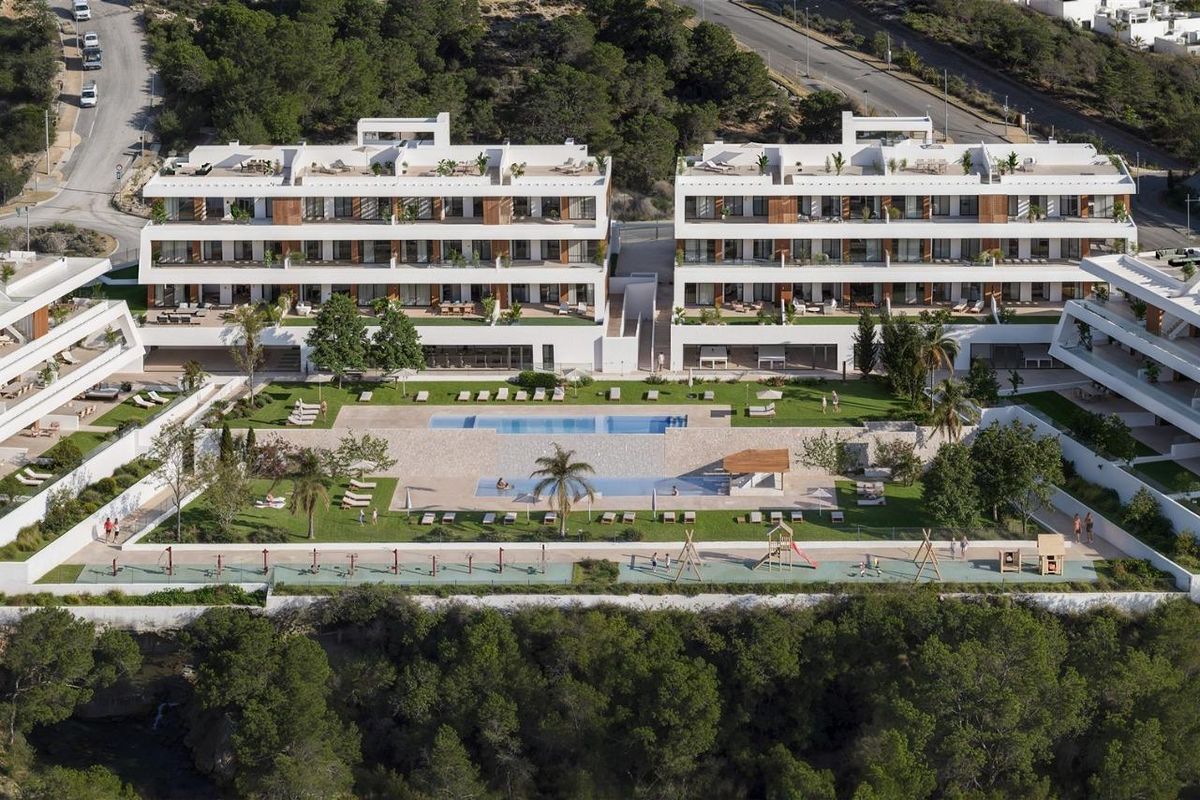 Moderne Küche der Wohnung in Finestrat