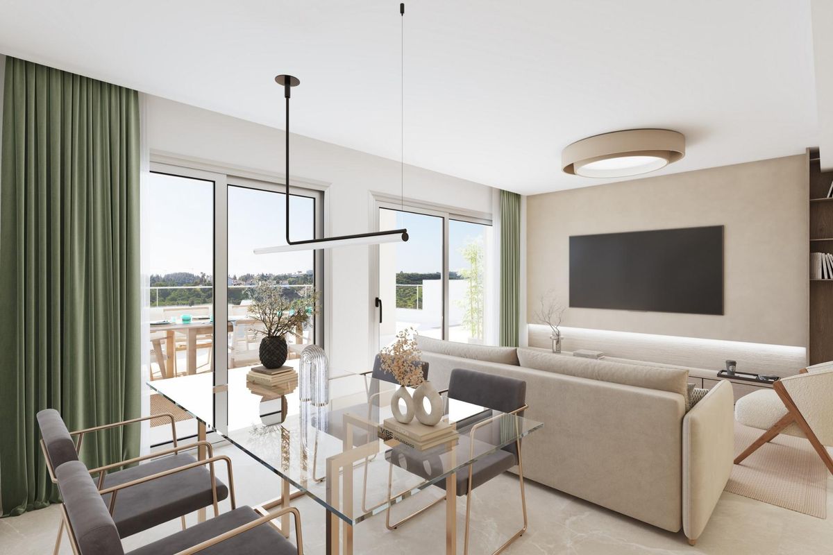 Contemporary woonkamer en eetkamer in een 3-slaapkamer penthouse in Mijas, met luxe en comfort.