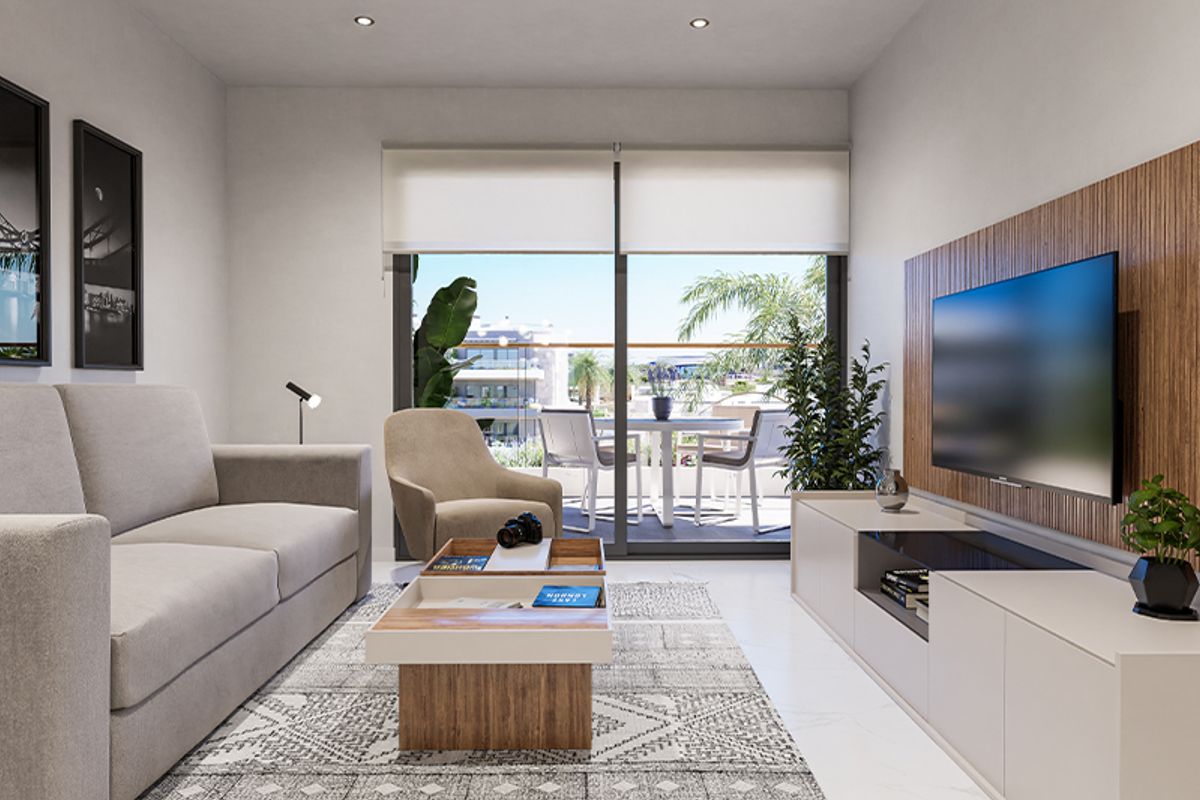 Heldere en ruimtelijke woonkamer van een appartement met 2 slaapkamers in Torrevieja, Costa Blanca, met moderne inrichting.
